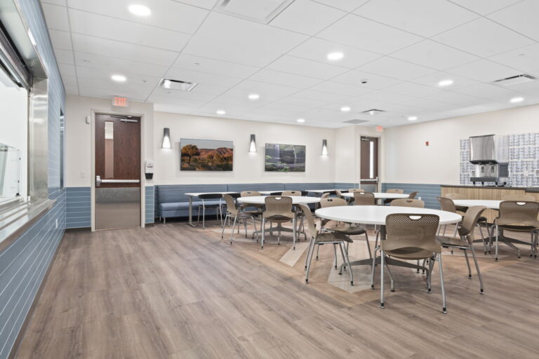 The Recovery Village Indianapolis Drug, Alcohol, and Mental Health Rehab (dining area)